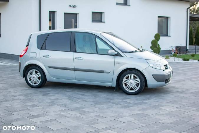 Renault Scenic - 10