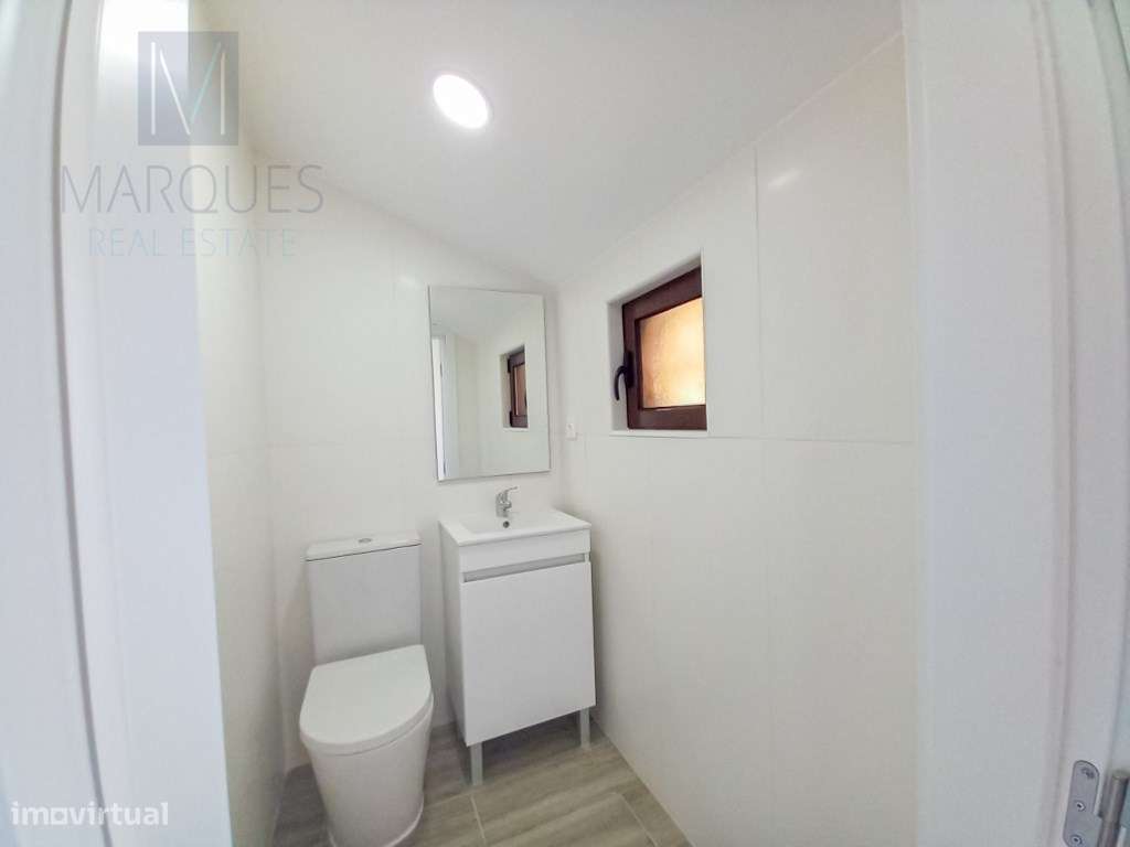 Apartamento T3 Duplex com garagem na Costa de Caparica-22