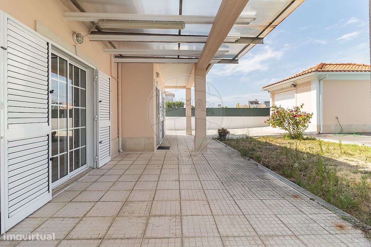 Moradia T4 nas Casas de Azeitão-3