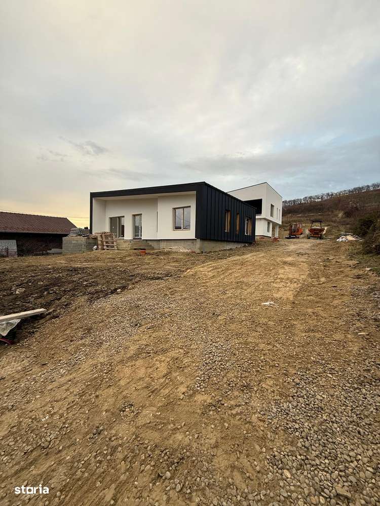 Casa noua parter Corunca, str Rasaritului - Imagine principală: 4/9