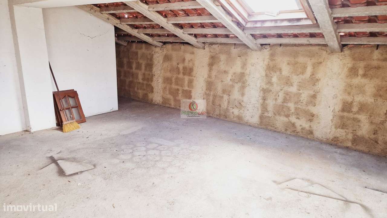 Apartamento T2 Oliveira do Bairro-10