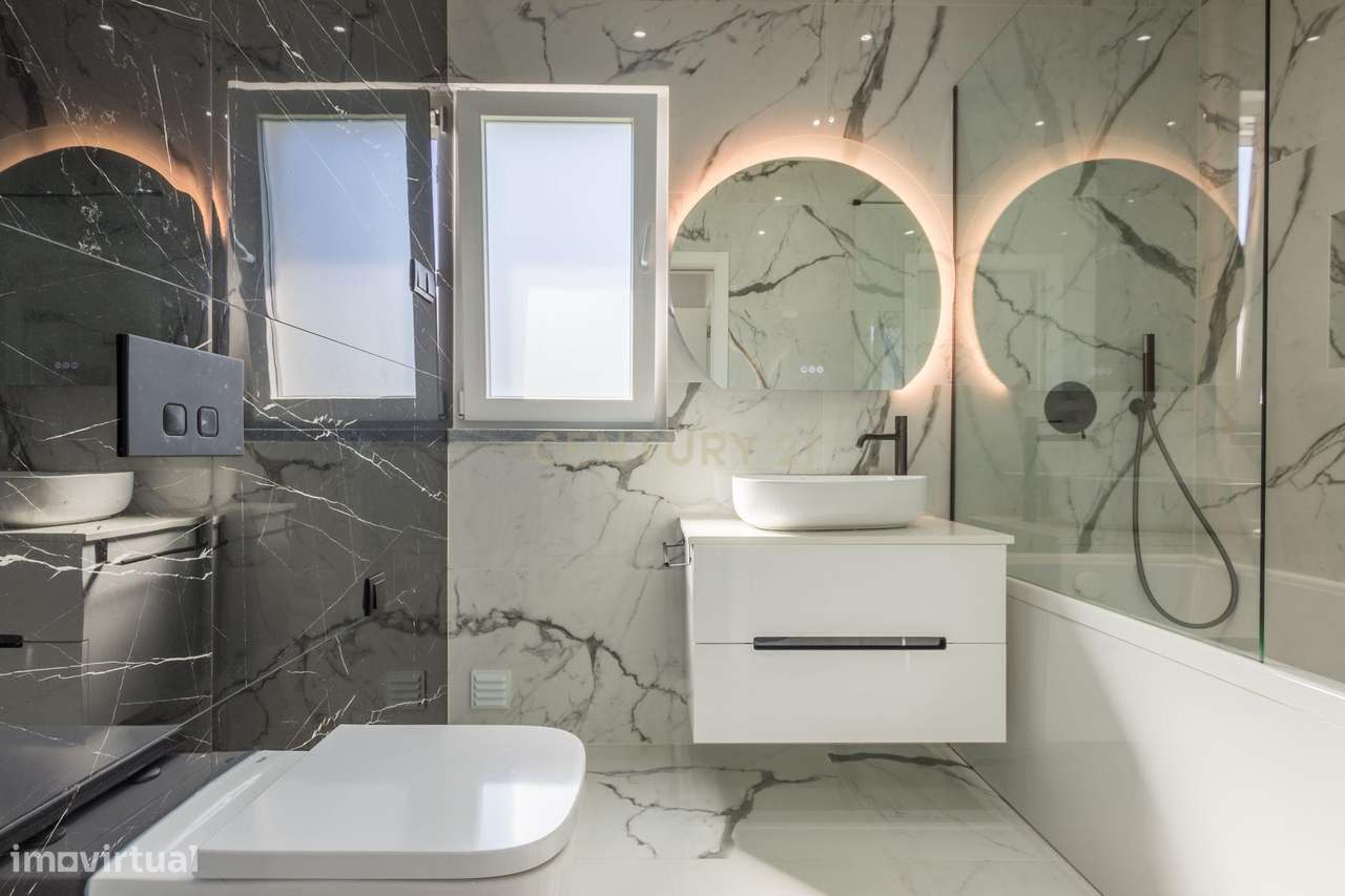 Vila Alegre / Fernão Ferro - Luxuosa moradia isolada térrea de 4 assoa-20