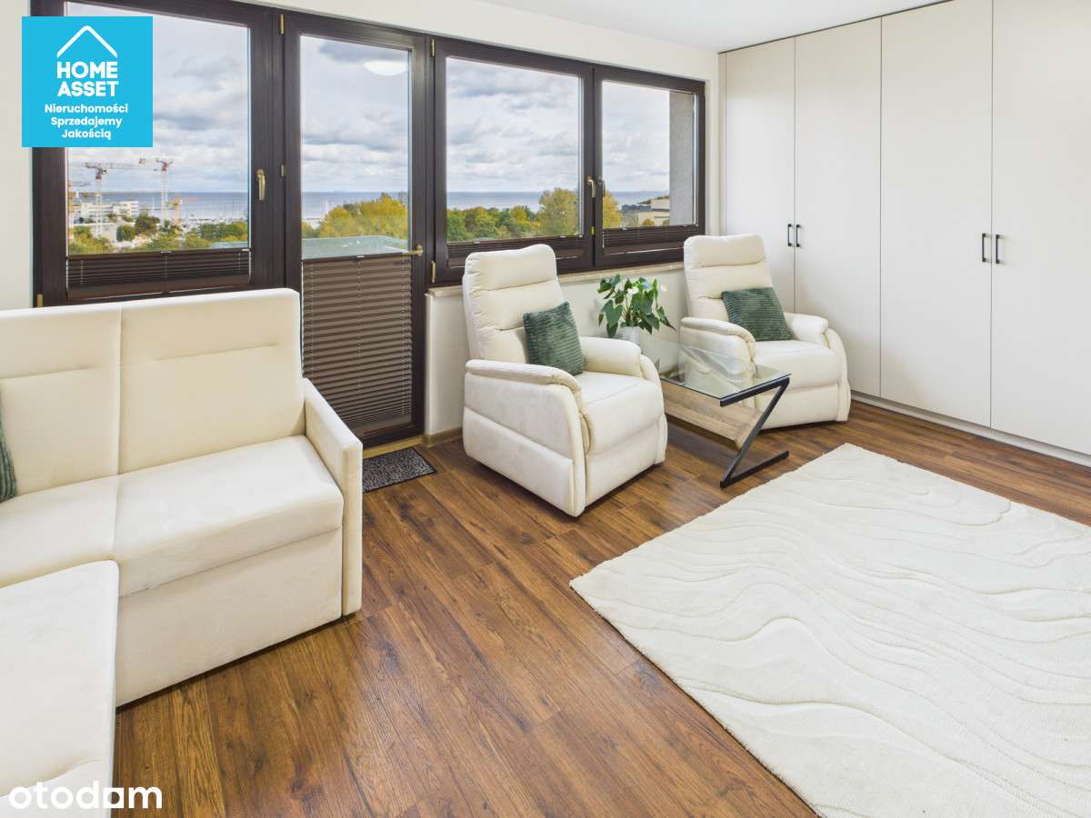 Z widokiem na morze i statki w centrum Gdyni - Pełny obrazek: 3/10