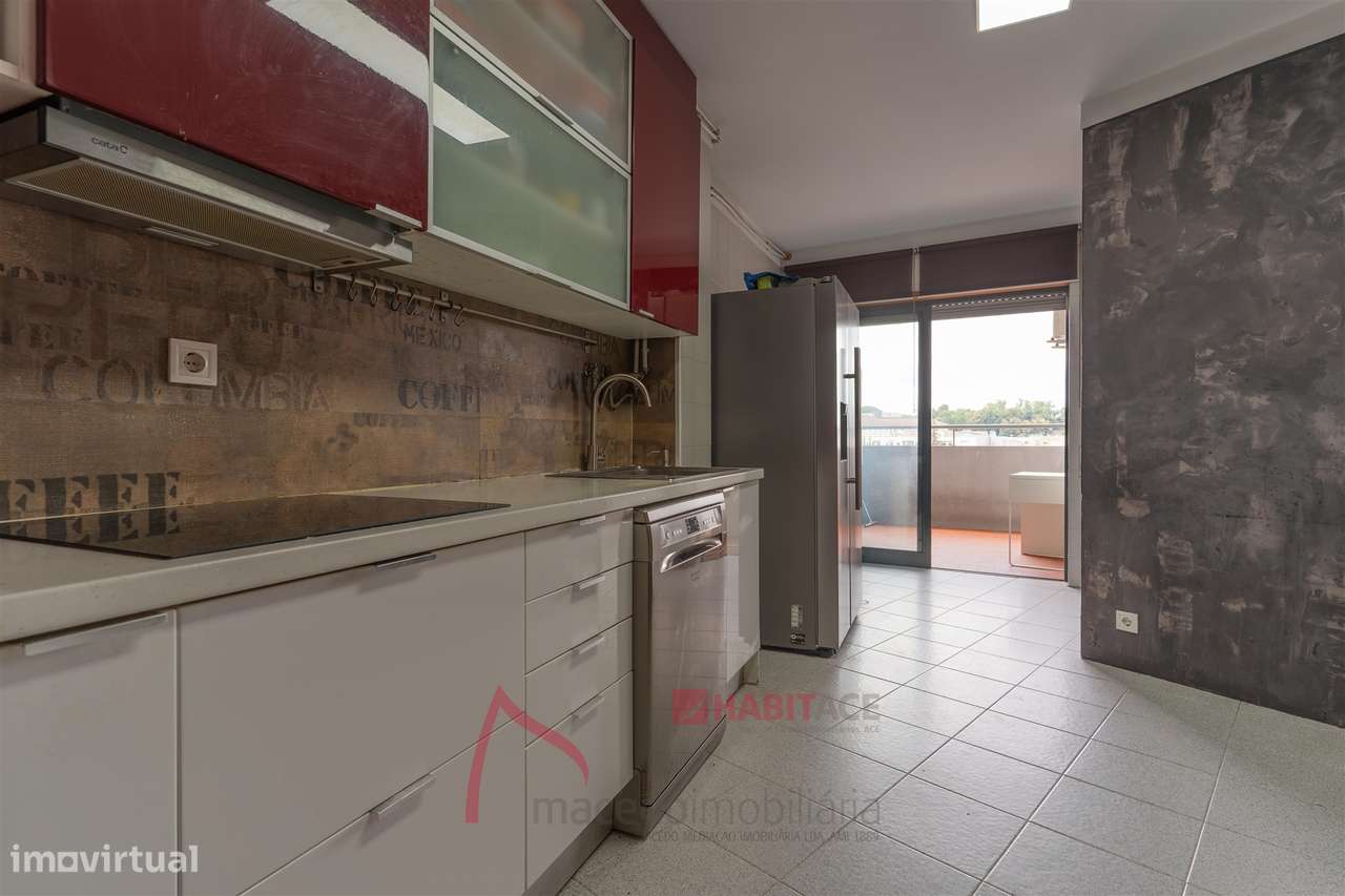 Apartamento T4 Mobilado à Venda em São Vicente, Braga-7