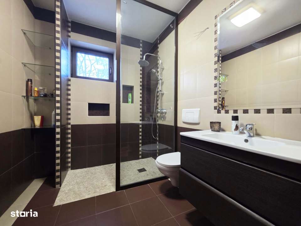 Apartament de 4 cam decomandat cu 163mp in centrul Constantei, zona To - Imagine principală: 5/13