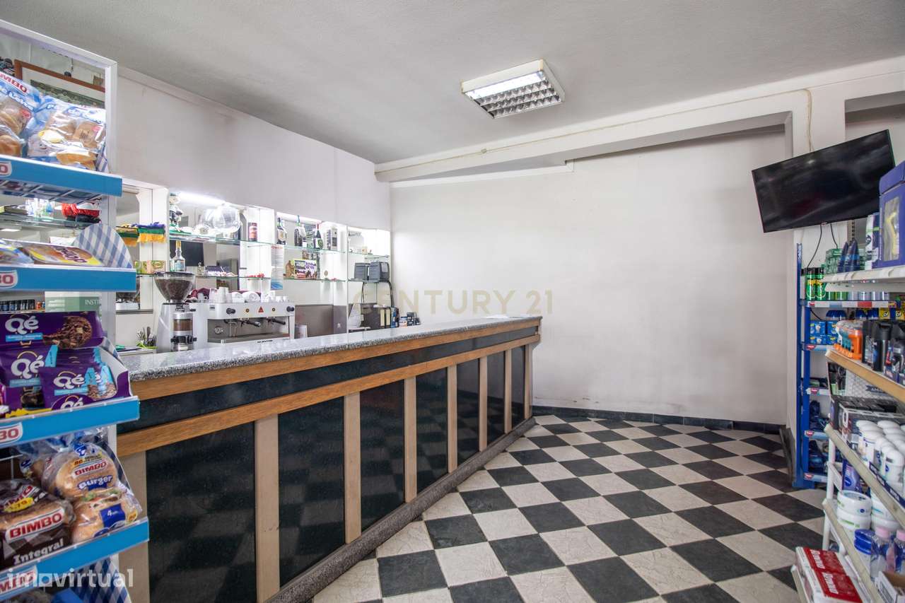 Supermercado em Soure: Localização Privilegiada e Grande Área - Grande imagem: 5/29