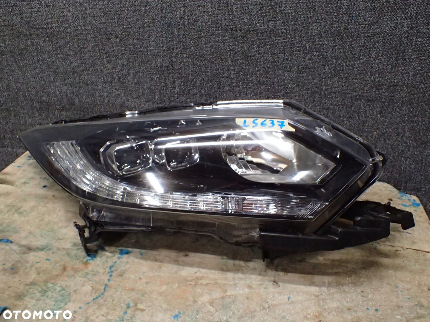 LAMPA PRZÓD PRAWA HONDA HRV 14- FULL LED H RV - 1