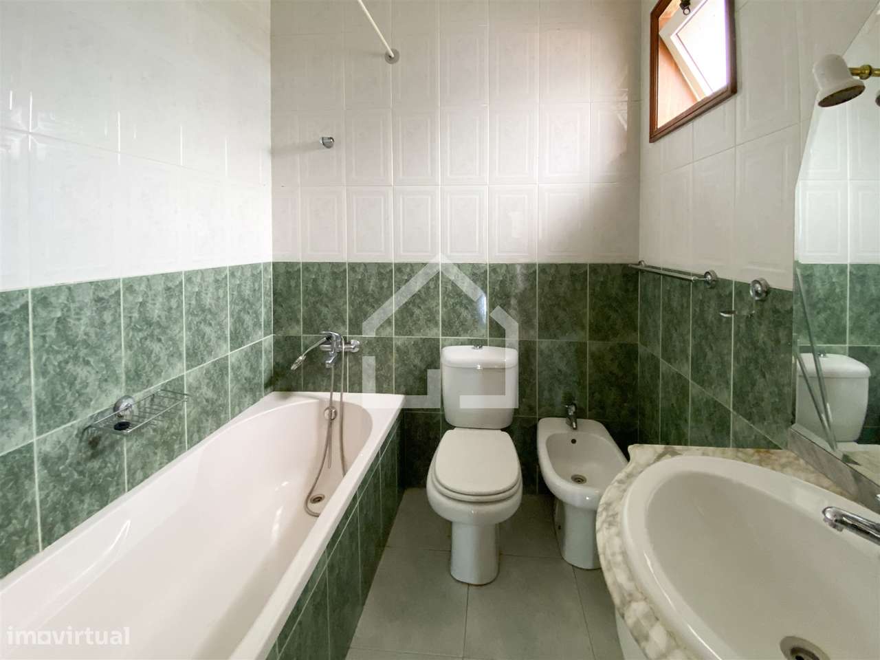 Moradia com 2 Habitações - Souto-21