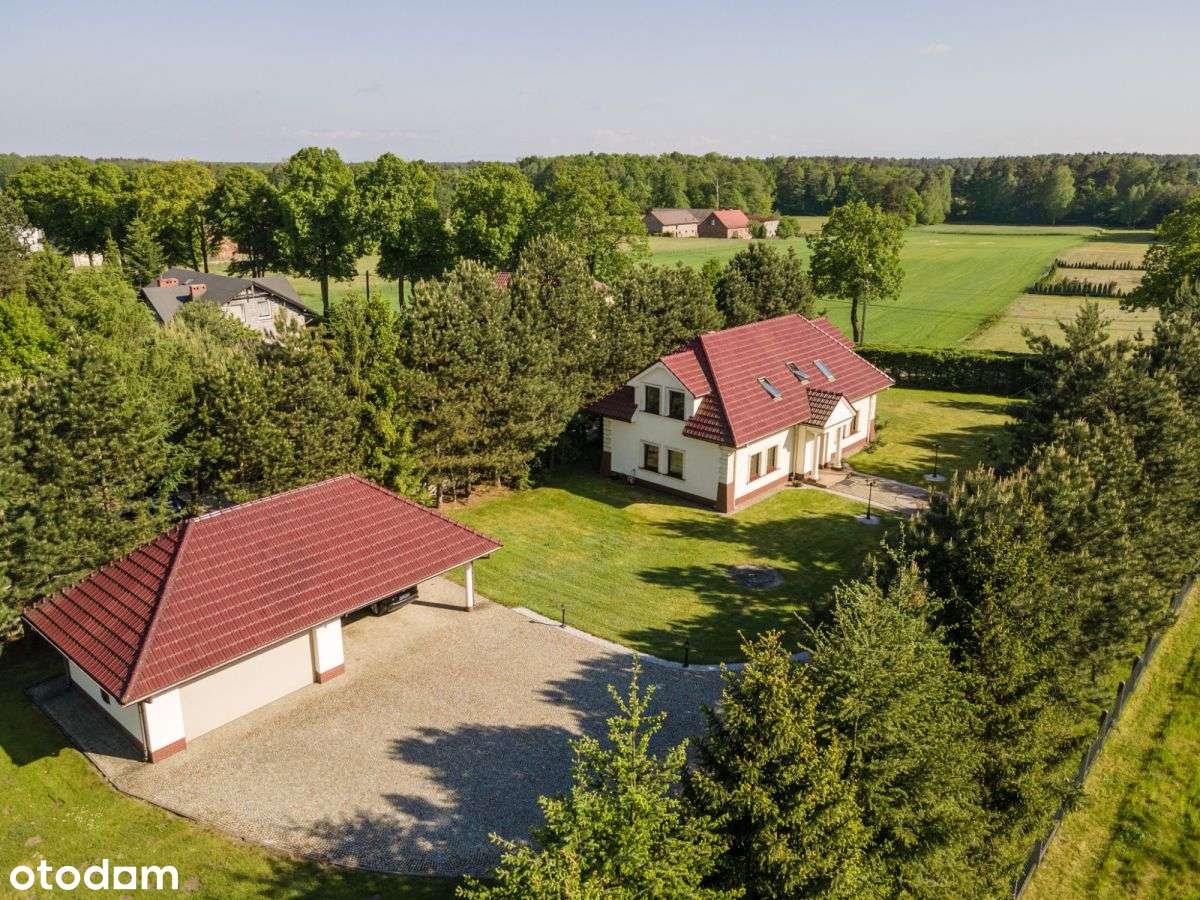 Dwór z duszą – unikatowy dom w stylu pałacowym-3