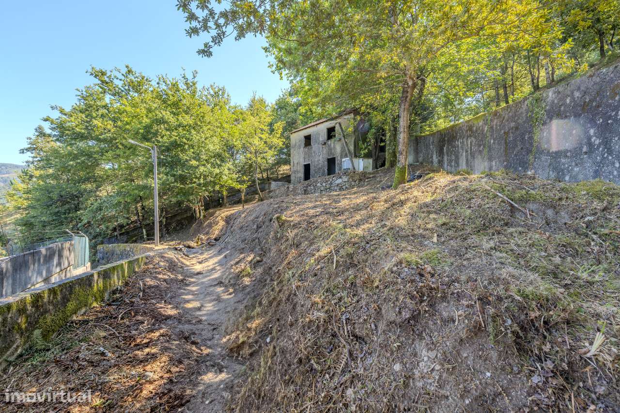 Moradia em Chamoim próxima ao Geres-5