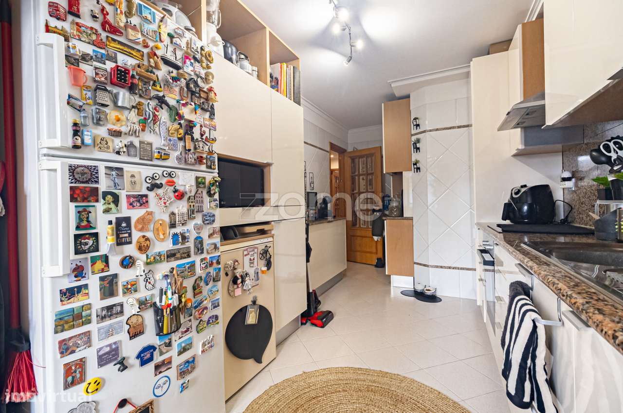 Apartamento T2 à venda na Rua Holanda-15