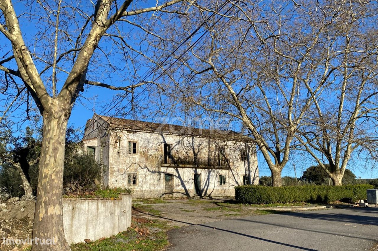 Prédio em Galegos a 15 minutos de Marvão e a 2 minutos de Espanha