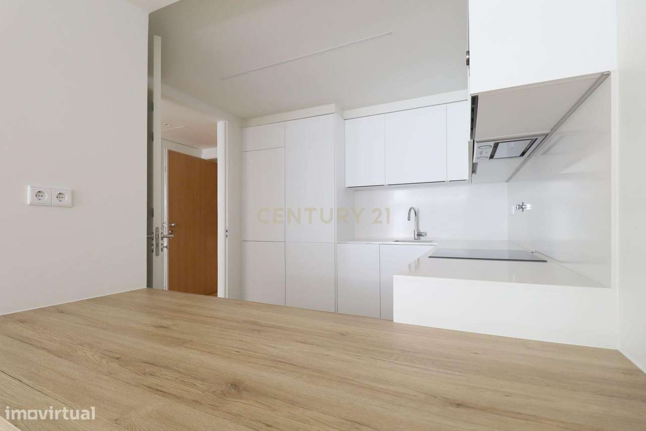 Apartamento T2 Exclusivo com Vista Mar – Totalmente Mobilado e Equipad - Grande imagem: 4/20