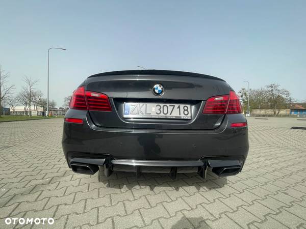 BMW Seria 5 535d xDrive Luxury Line - 7