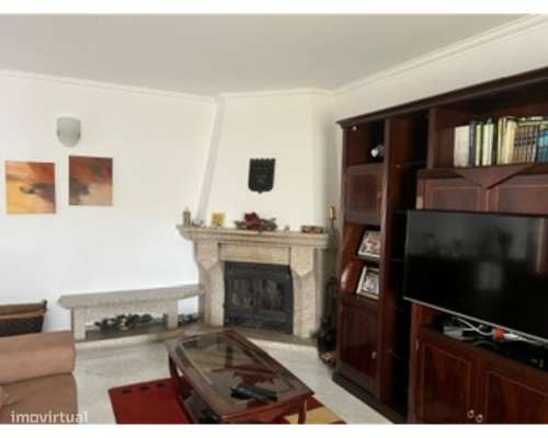 Excelente moradia V3 m lote 600 mts-10