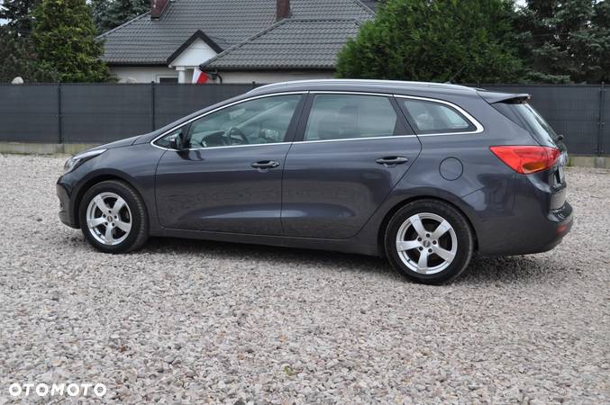 Kia Ceed 1.6 GDI Edition 7 - 11