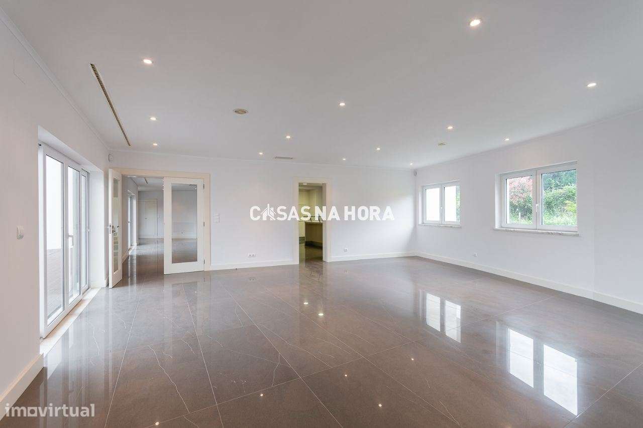 Moradia T4 no Belas Clube de Campo-27