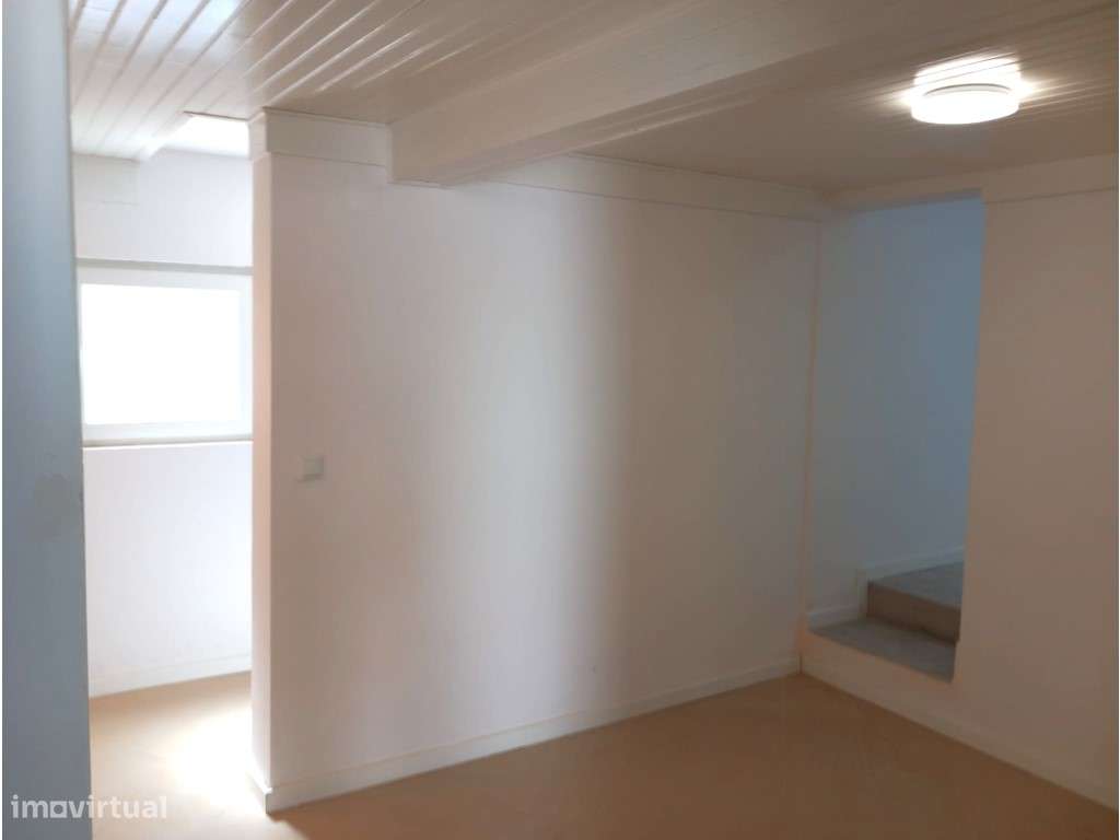 PRÉDIO TOTALMENTE REMODELADO COM RENDIMENTO ACIMA DOS 7% - Grande imagem: 5/17