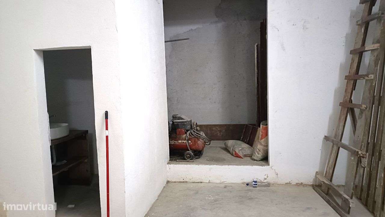 Prédio/Misto no Centro do Montijo-46