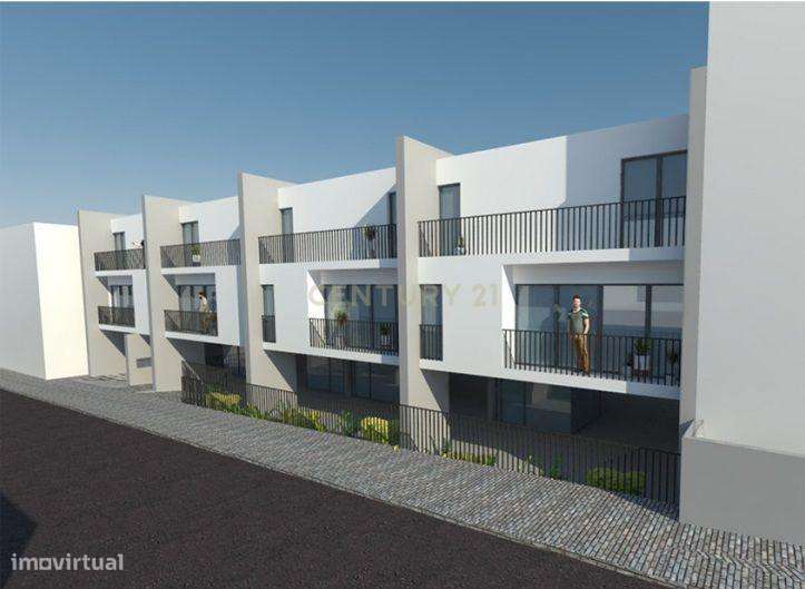 Terreno com licença construção paga - 4 moradias - Grande imagem: 3/18