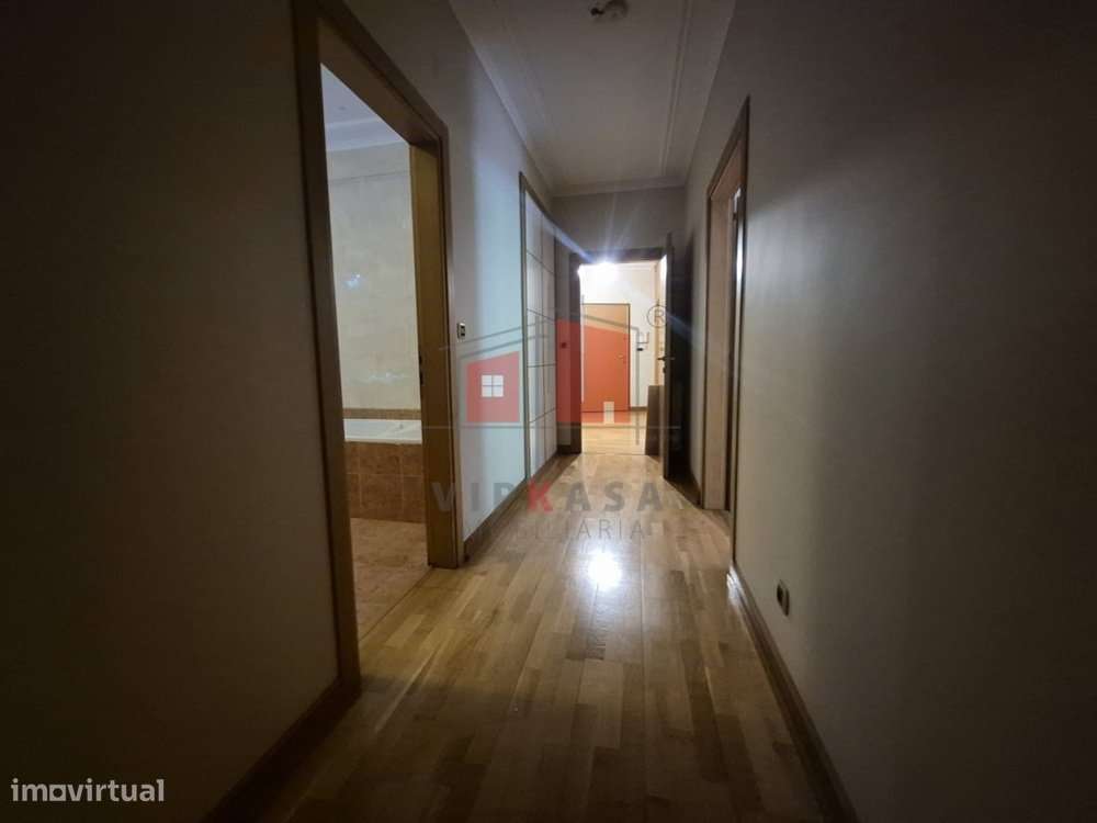 Apartamento T2 em Vila Franca de Xira-22