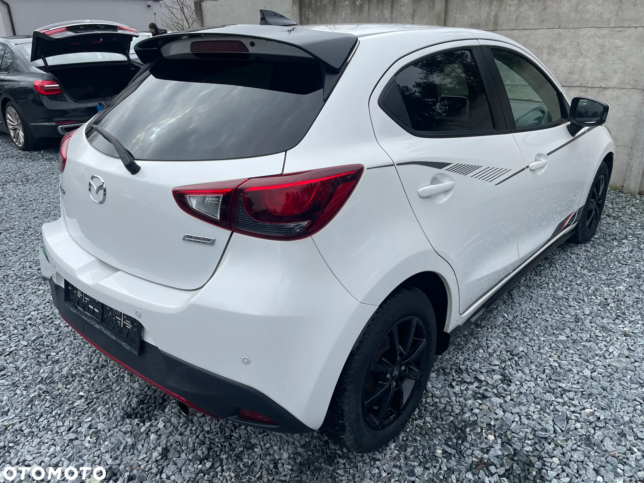 Mazda 2 - 7