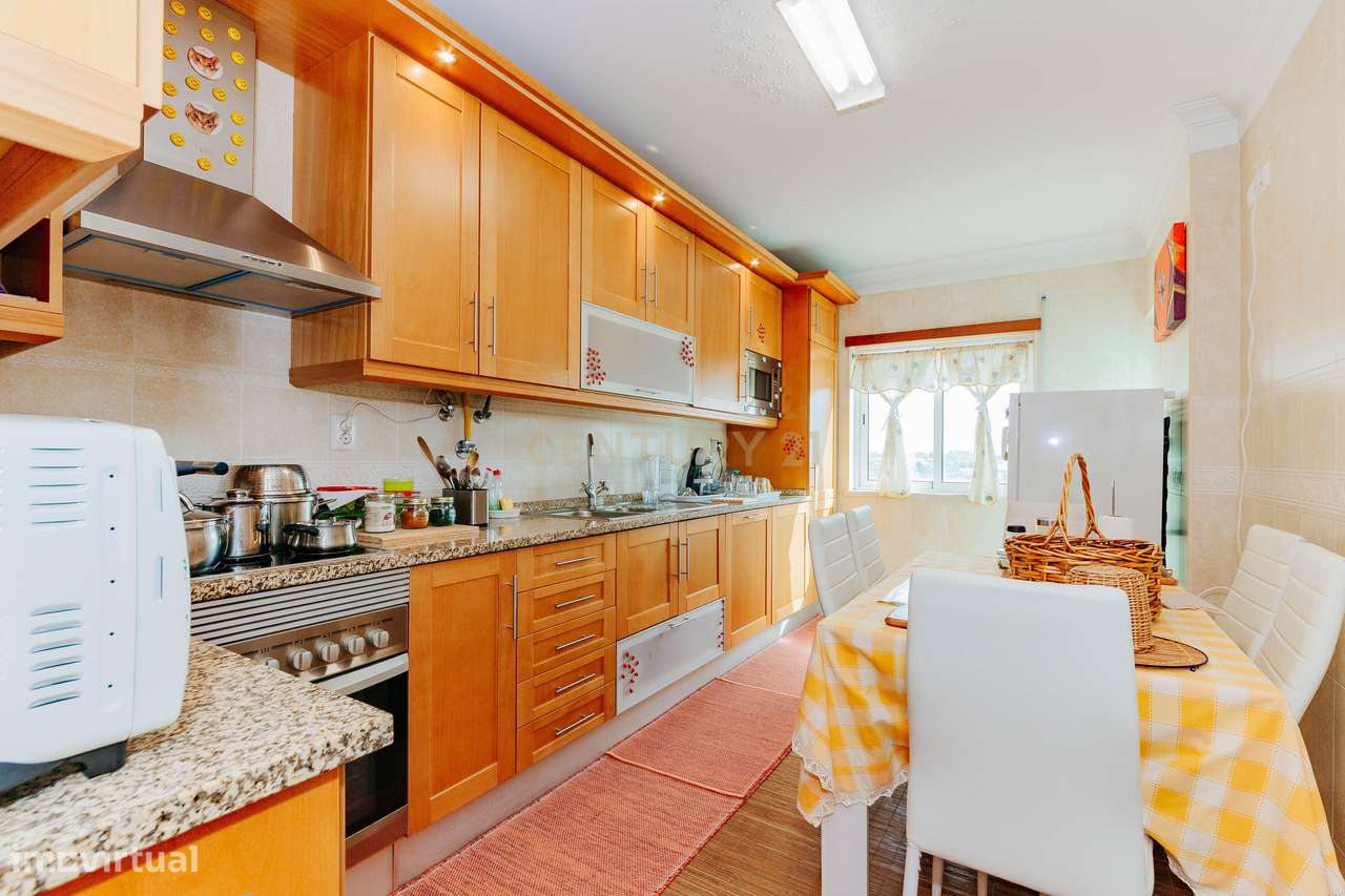 Apartamento T3+1 duplex no Alto das Vinhas  Montijo - Grande imagem: 2/44