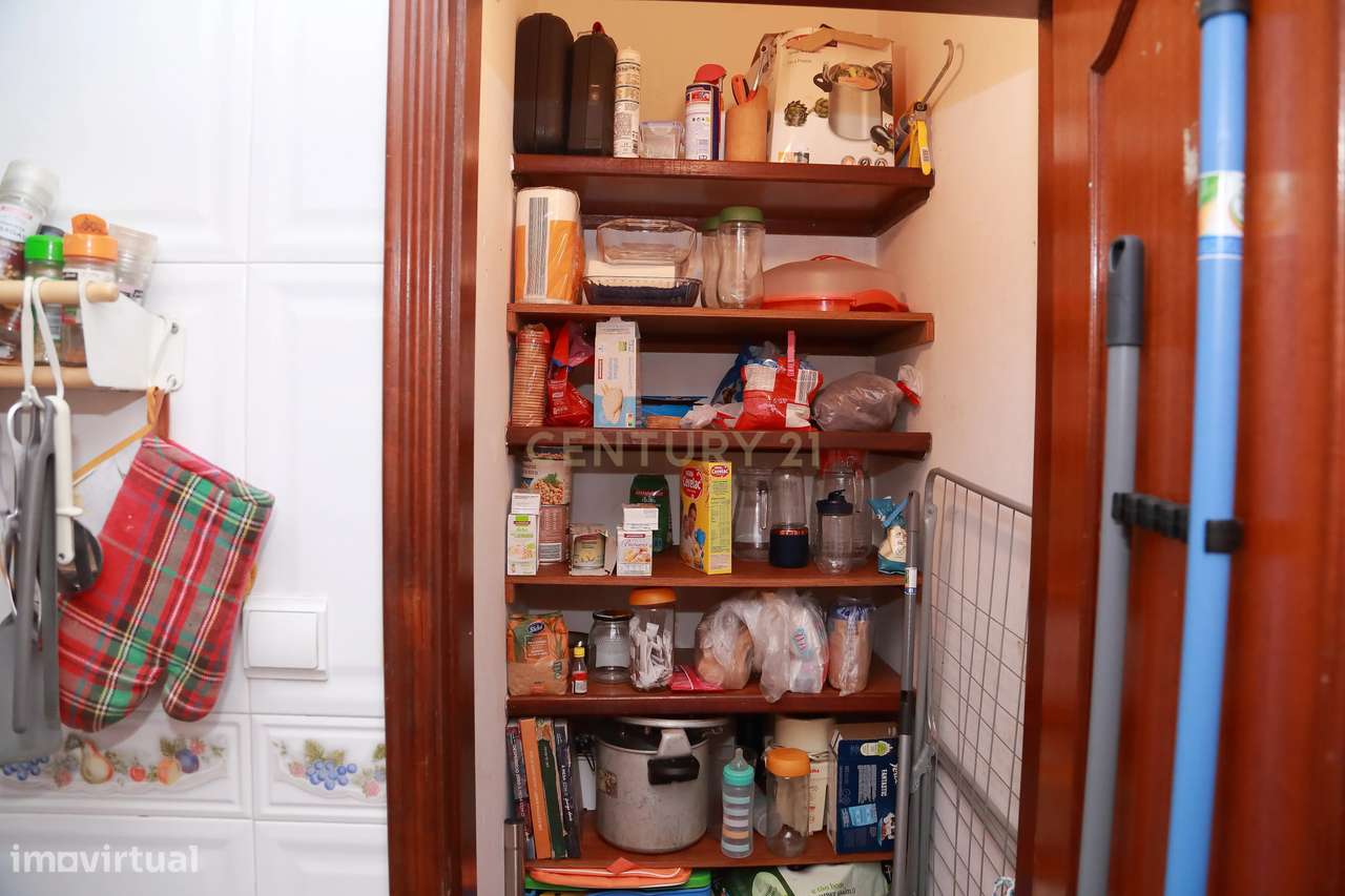 Apartamento T2, 1º andar na Qta. Courela, Paio Pires - Seixal-4