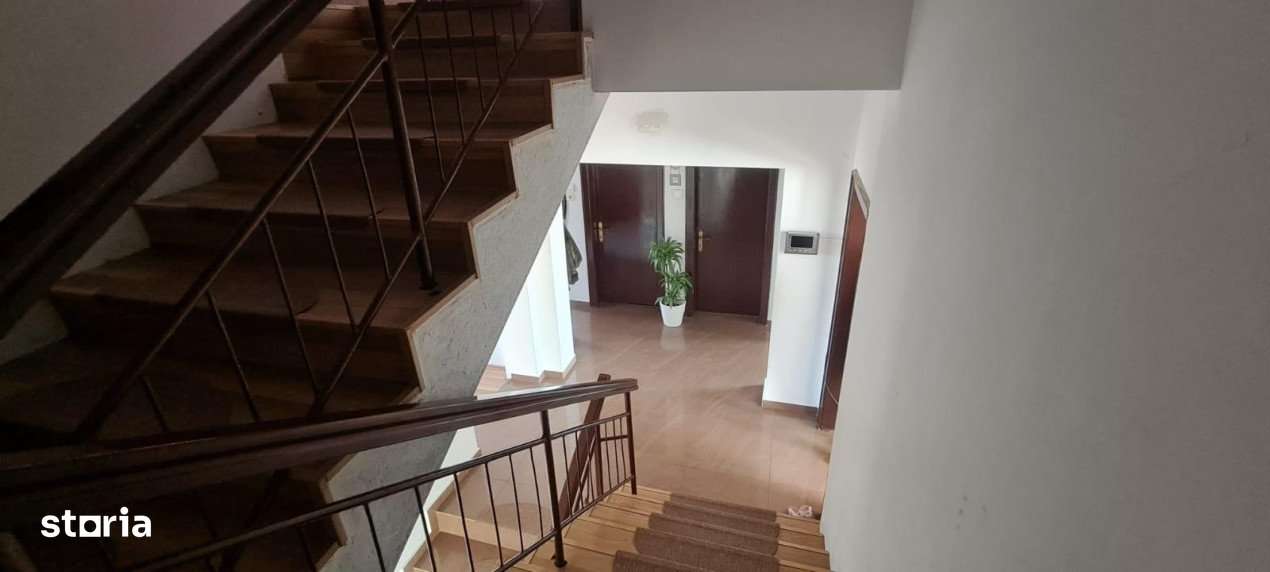 Casa 5 camera, zona centrala Cisnadie - Imagine principală: 5/10