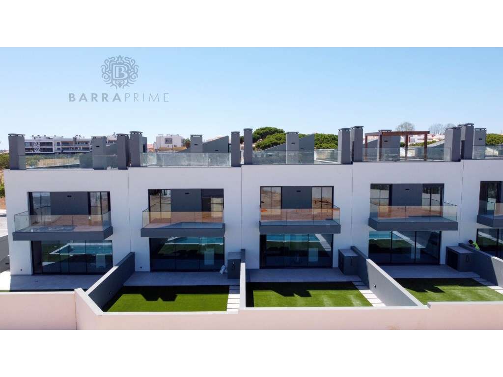 Villa V4 de Luxo com Piscina Privada no Ria Terraces em Faro - Grande imagem: 5/31