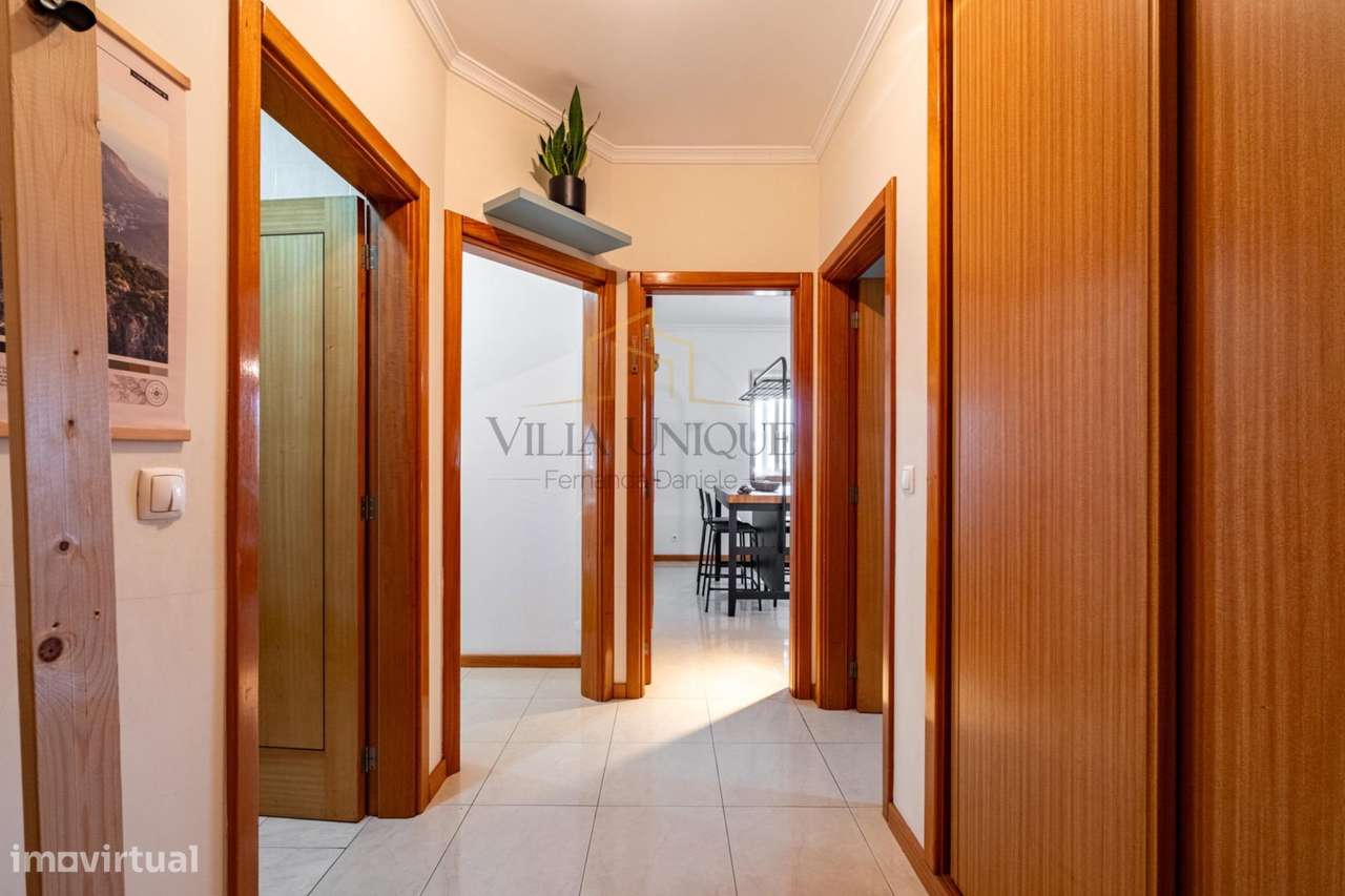 Apartamento T3 com Varanda e Garagem na cave para 2 carros em Fornos-14