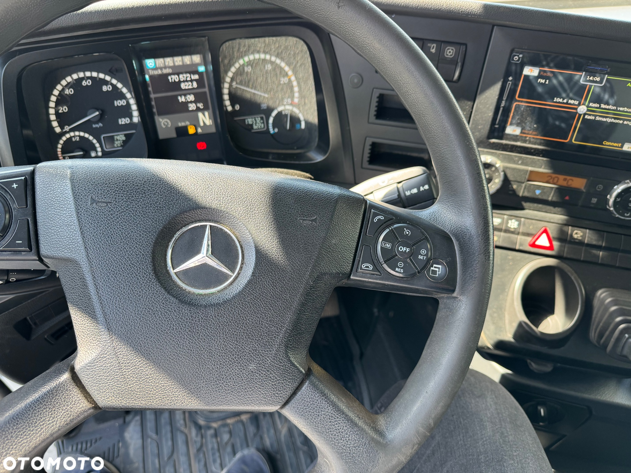 Mercedes-Benz Arocs - 9
