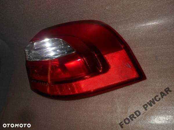 LAMPA TYL TYLNA PRAWA KIA RIO 4 IV 2012- N.MODEL - 2