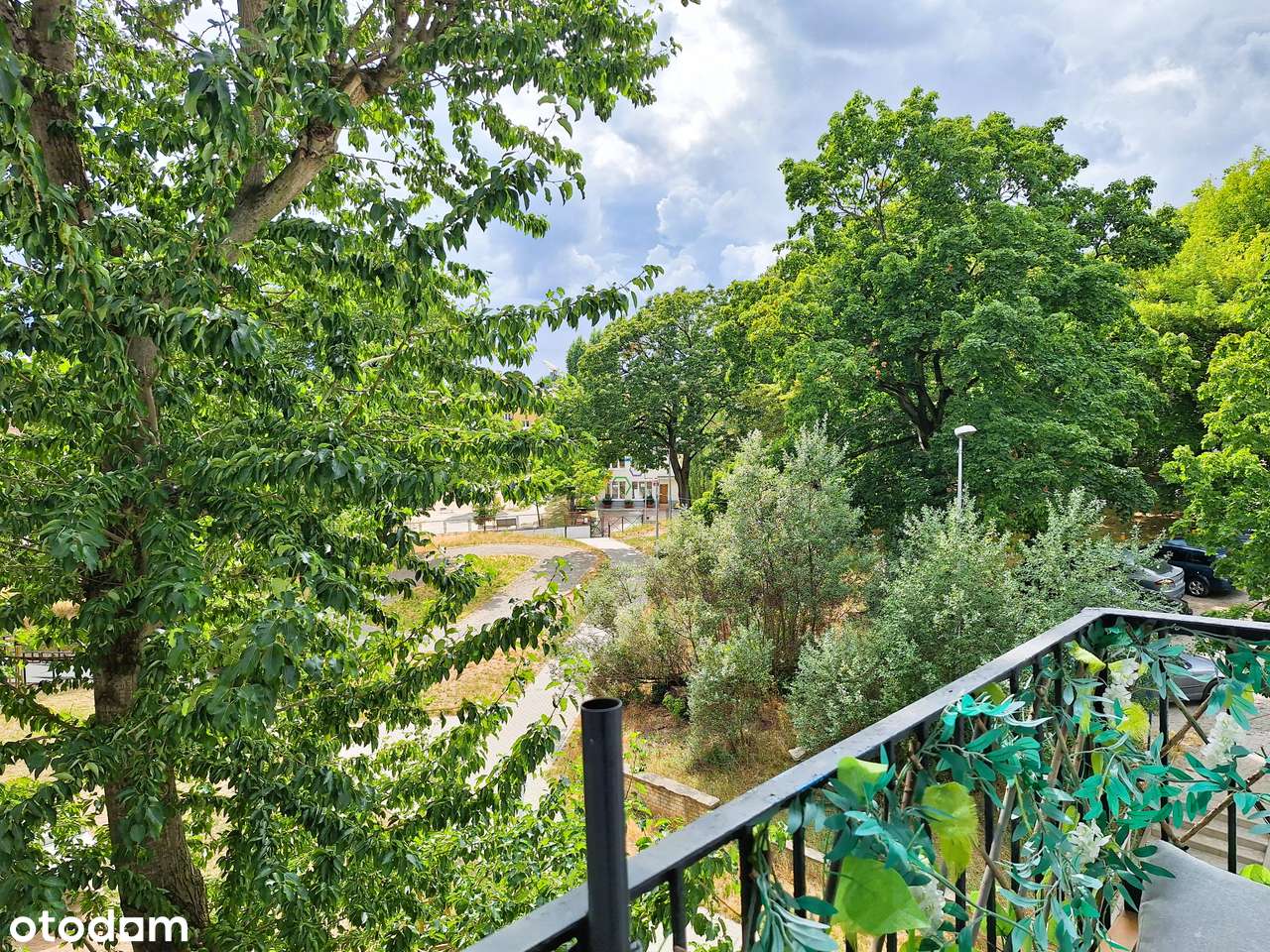 Kawalerka gotowa do wprowadzenia,słoneczne mieszkanie,niskie koszty.-17