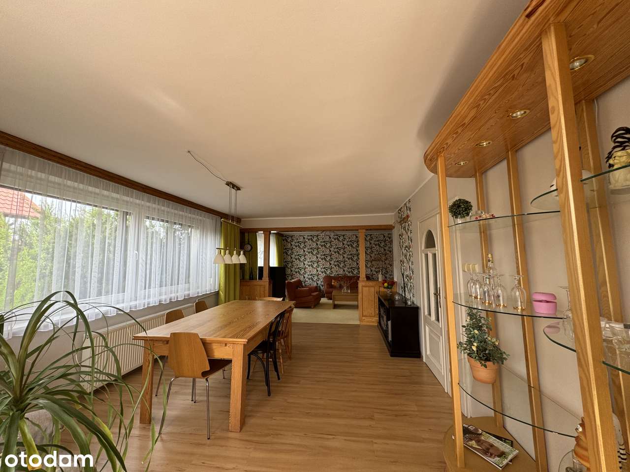 Zamieszkaj w domu, który łączy komfort, przestrzeń i relaks!-4