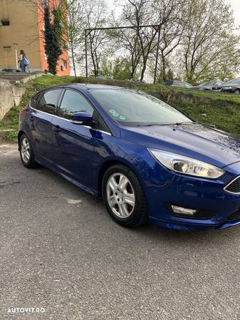 Ford Focus 1.5 EcoBoost ST-Line - 7