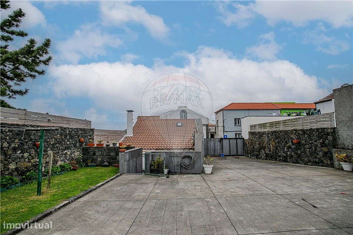 Moradia T4 para venda-9