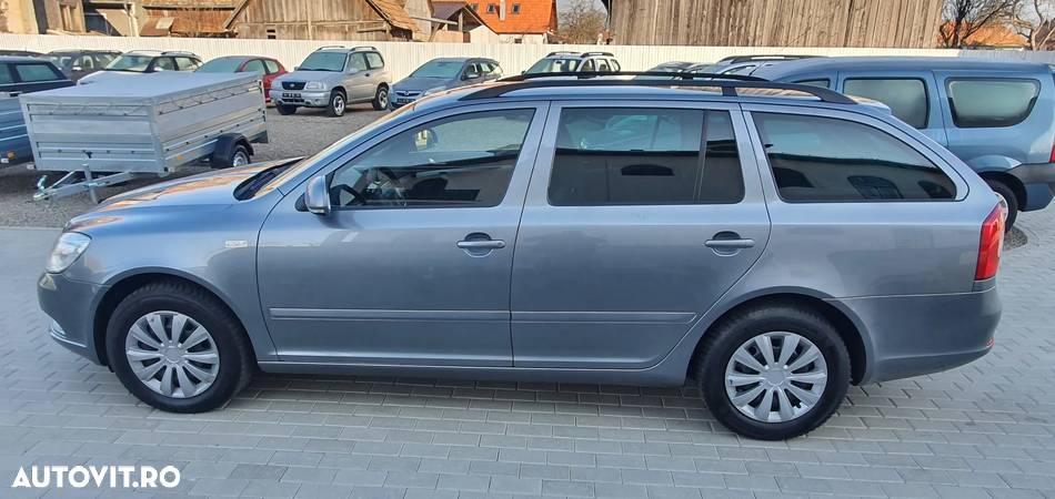 Skoda Octavia Combi 2.0 TDI DPF Ambition - 16