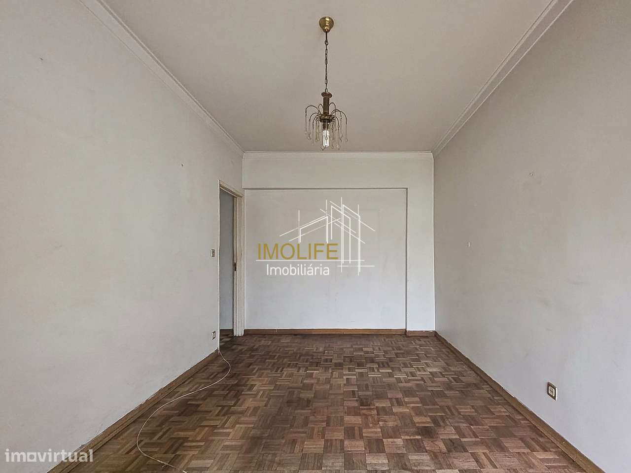 Apartamento T2 com varanda-25