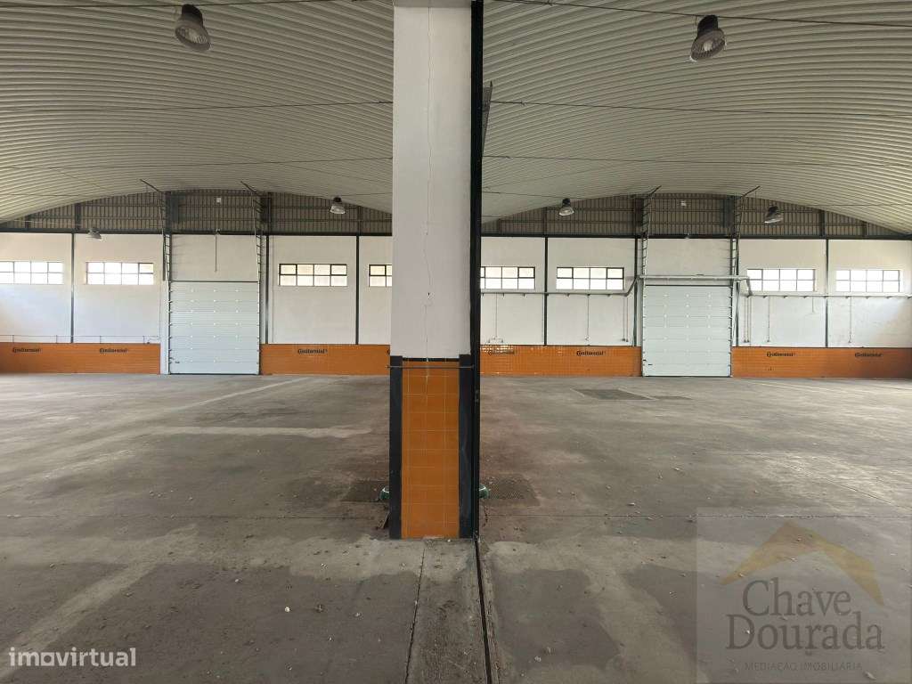 Dois armazéns - Taveiro-25