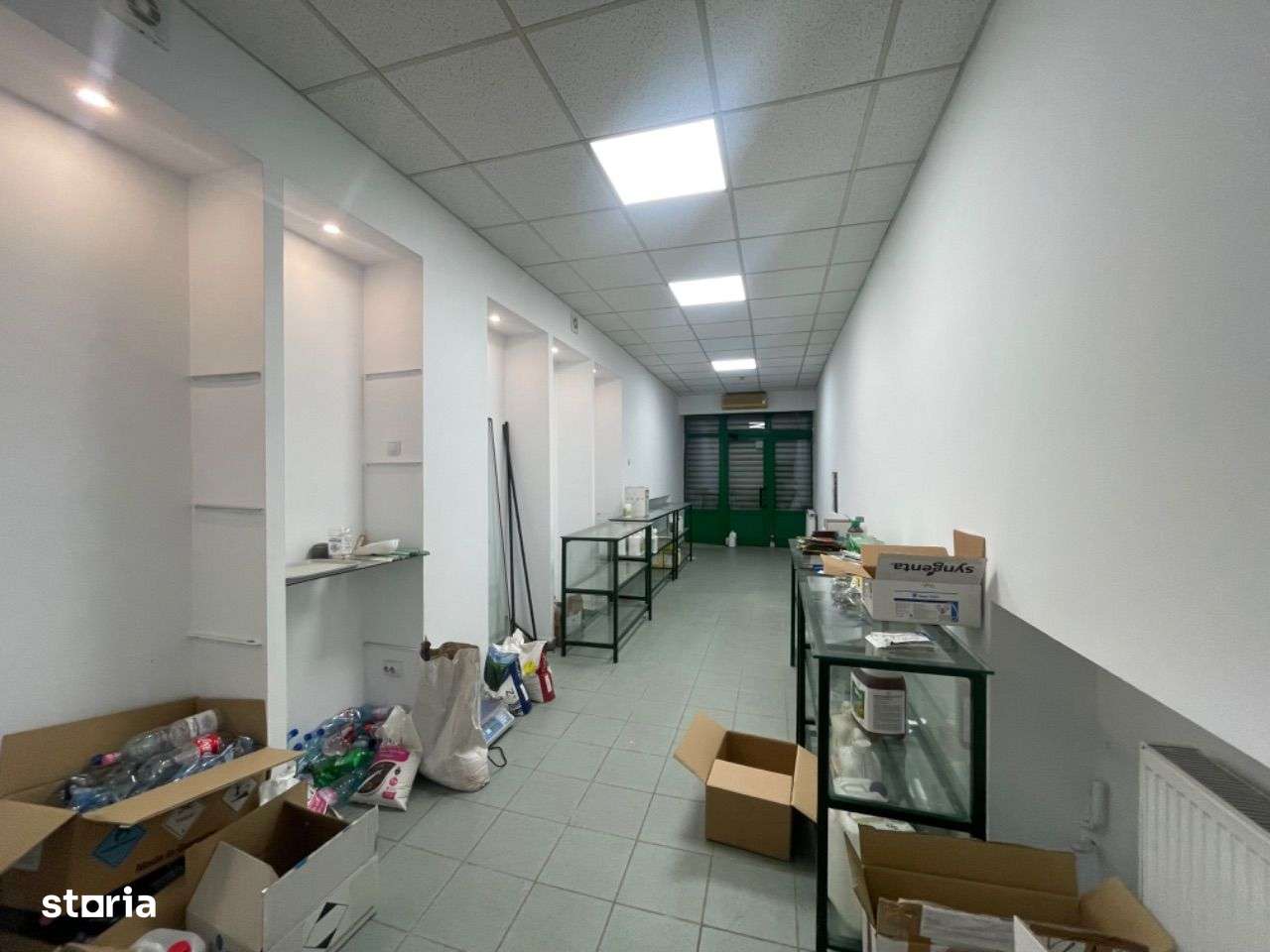 Spațiu comercial cu vitrină și depozit Semicentral - Imagine principală: 5/8