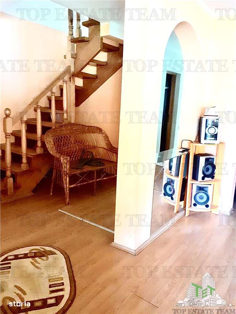 VIla 5 camere + casa rustica 4 camere, teren 5699 mp, ideal pentru inv - Imagine principală: 3/16