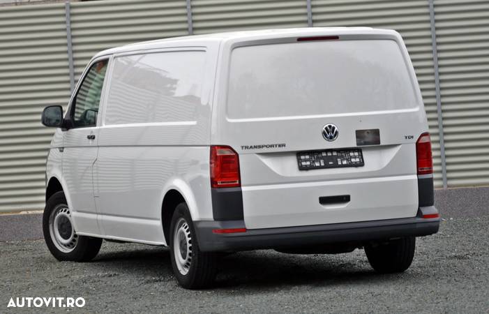 Volkswagen Transporter - 4