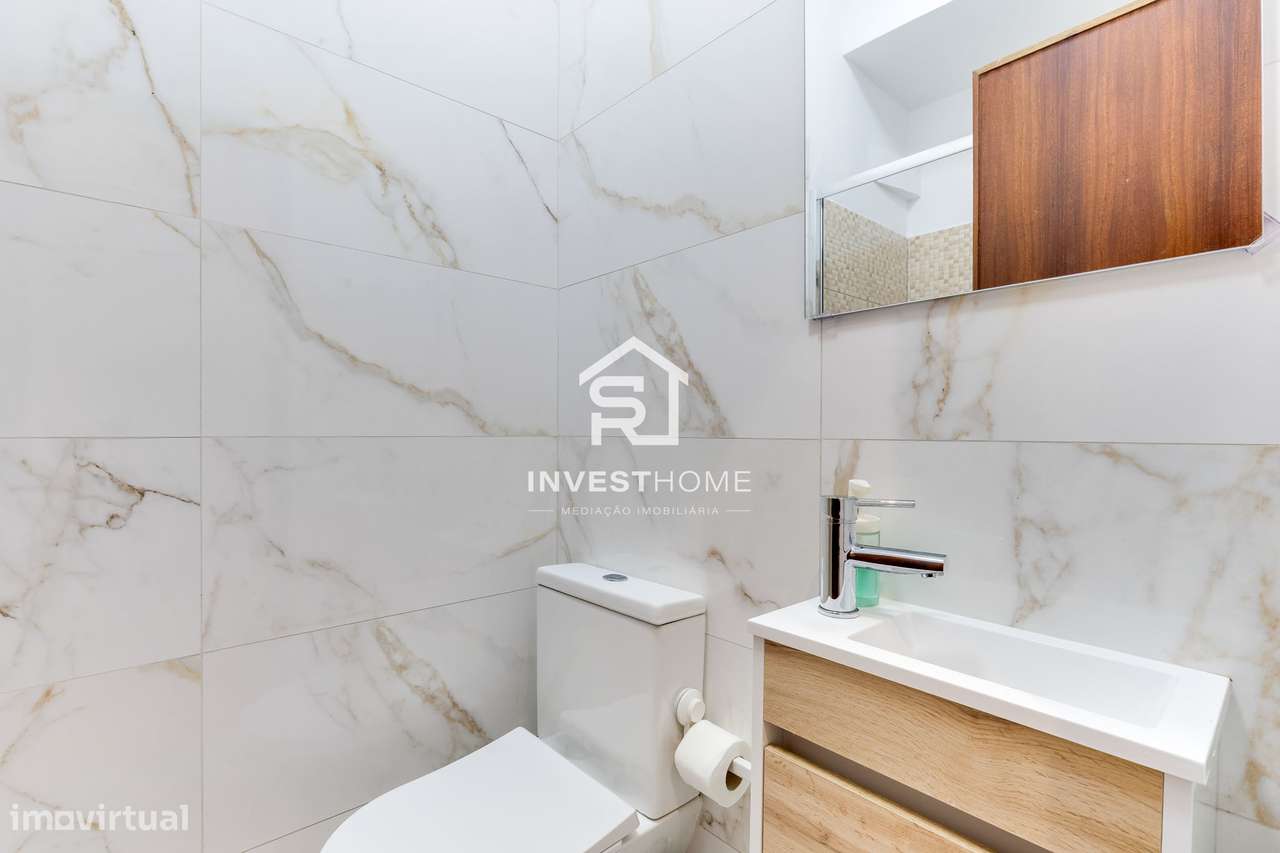 Prédio | 4 Apartamentos T2 | Licença AL ativa | Porto-9
