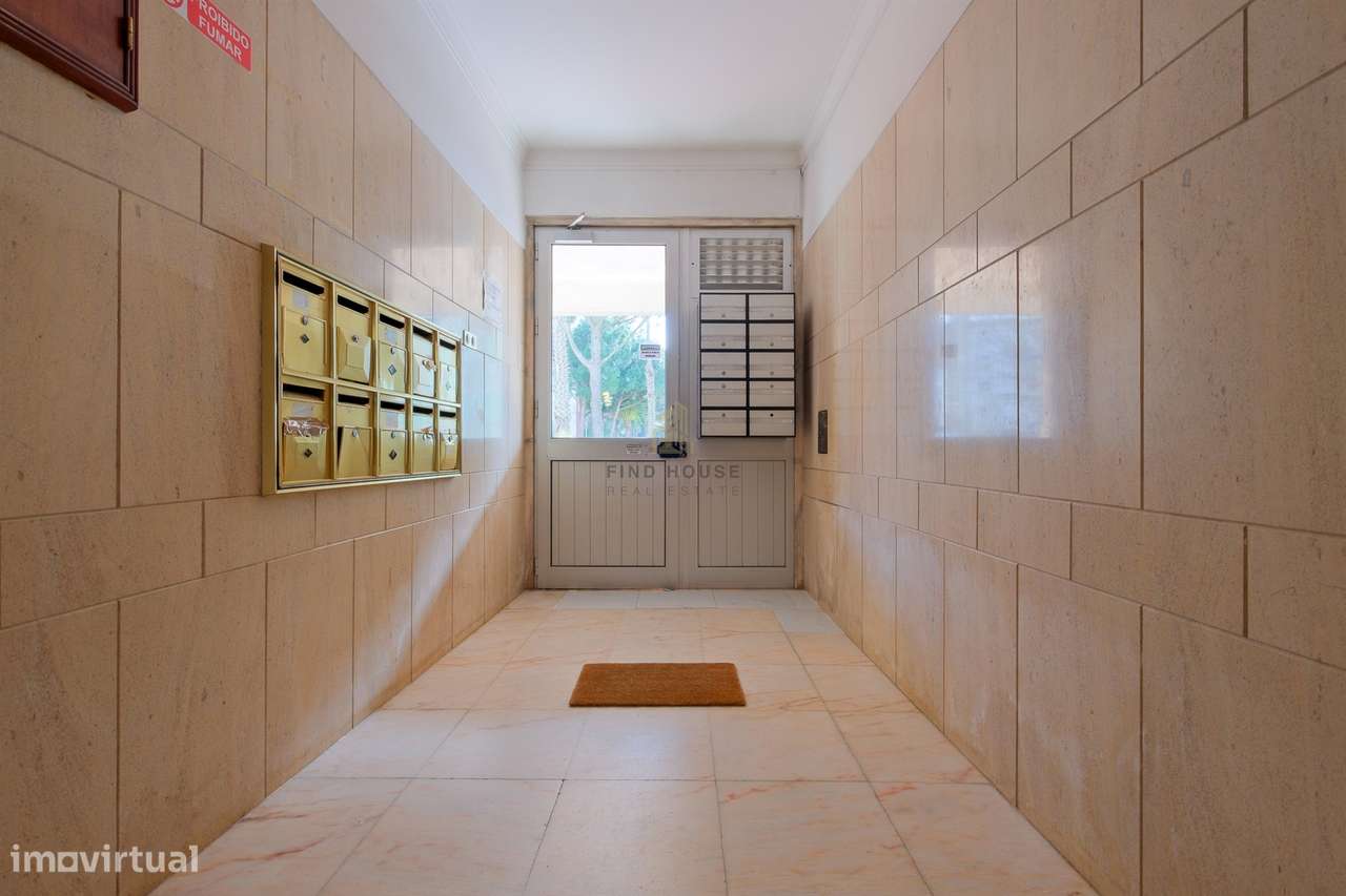 Apartamento T2 na zona da Figueirinha em Oeiras-21