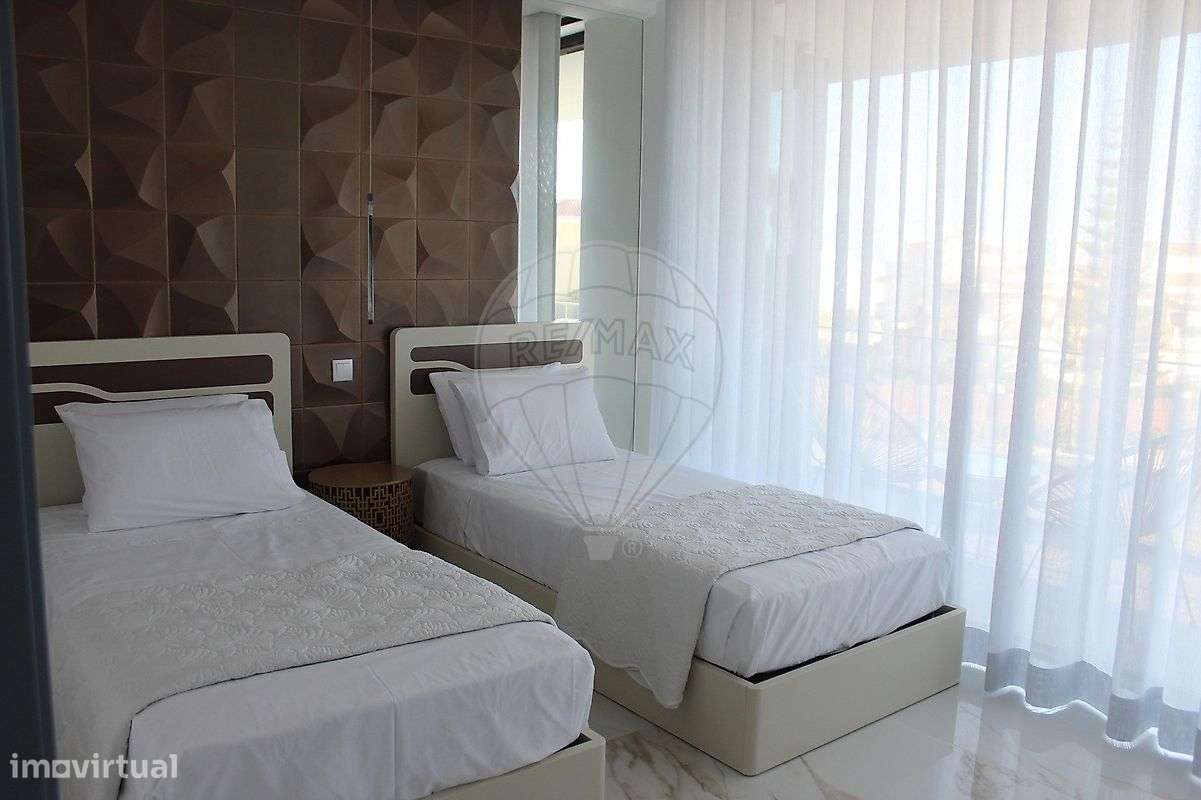 Moradia T5 para venda-15