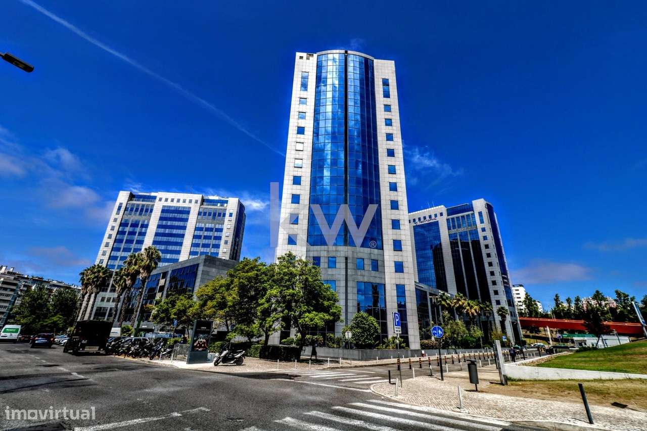 Escritório para 4 a 6 pessoas nas Torres de Lisboa - Grande imagem: 4/26