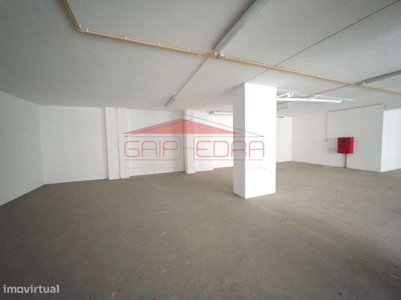 Armazém e 28 garagens na Figueira da Foz - Grande imagem: 5/23