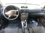 Dezmembrez Toyota Avensis 2.0 albastru 2003 - 4