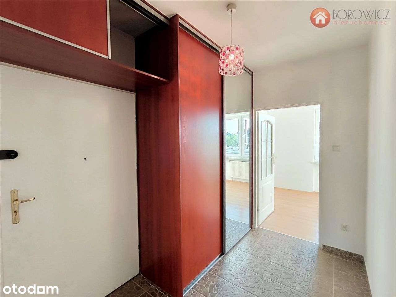 Bielsko-Biala, centrum - duże 2 pokoje-9